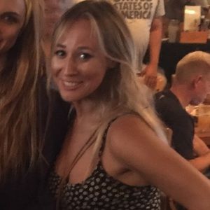 Meet your Posher, Brooke